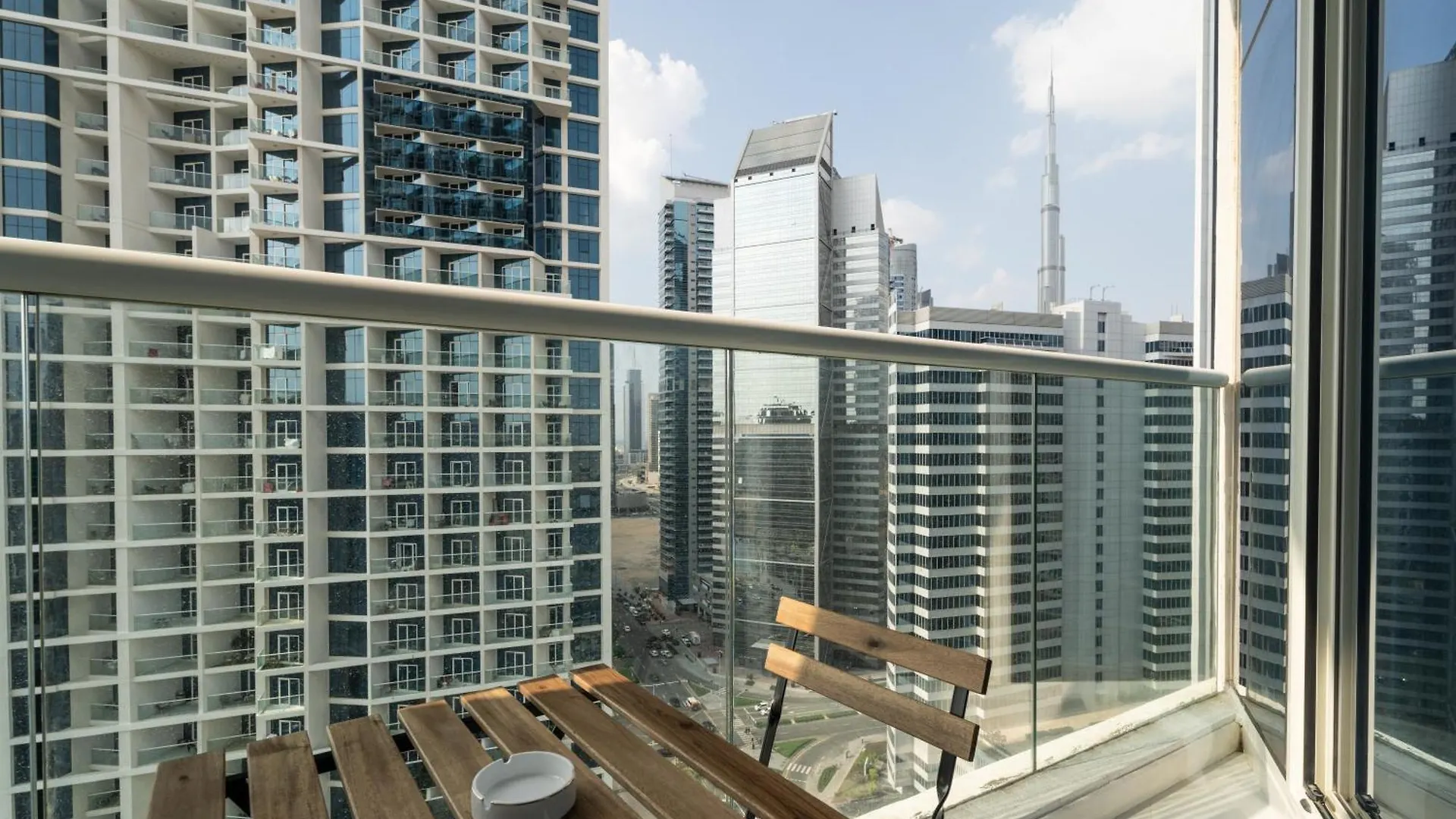 Aliving Stylish Studio At Damam Prive With Balcony And Partial Burj Khalifa View-1315 迪拜