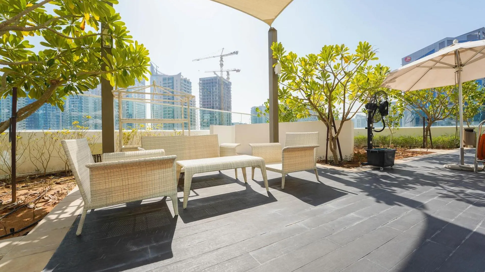 Aliving Stylish Studio At Damam Prive With Balcony And Partial Burj Khalifa View-1315 迪拜 公寓